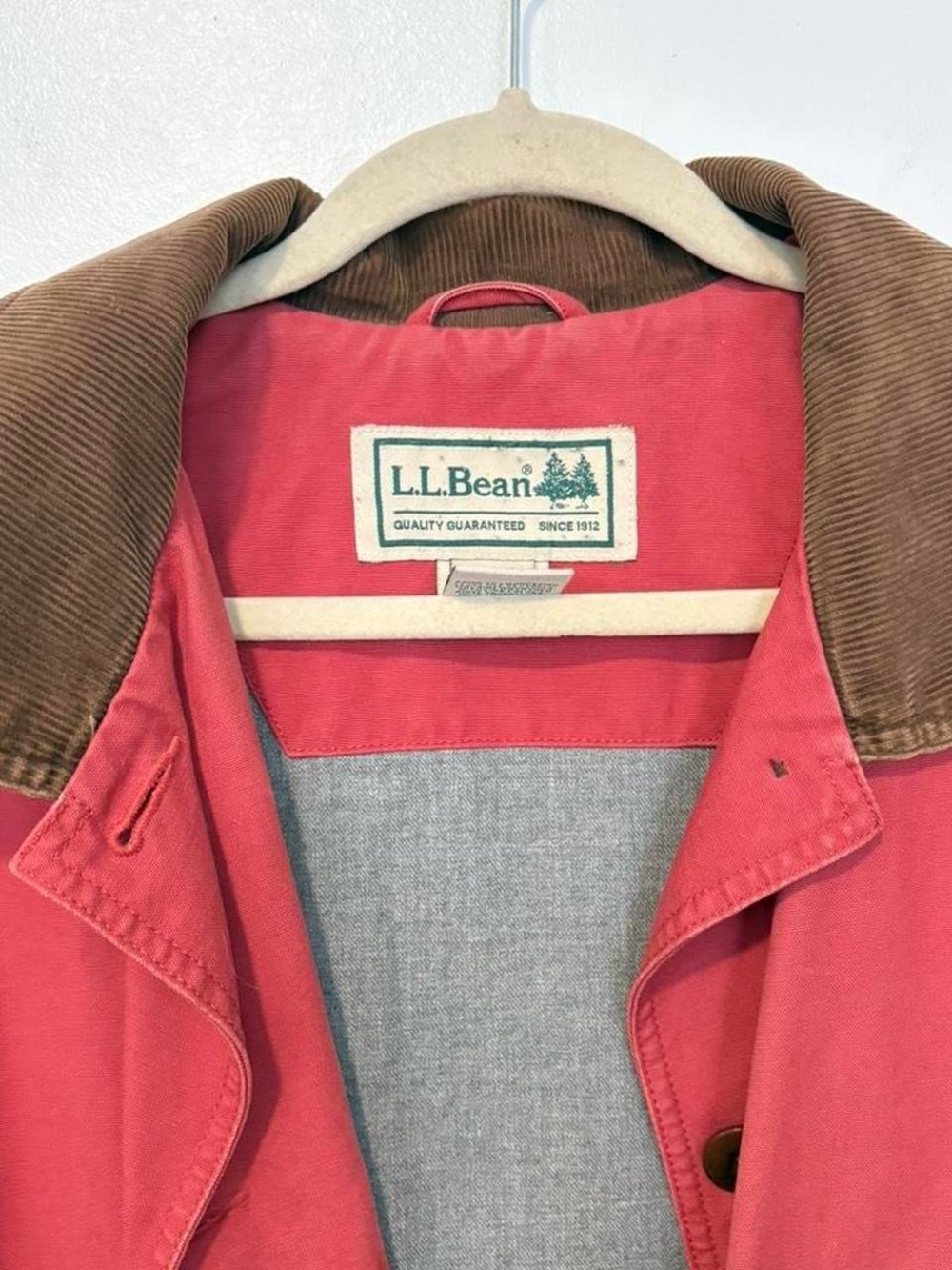 L.L. Bean Women's salmon  Canvas Barn Coat with Brown Corduroy Collar - Picture 2 of 8